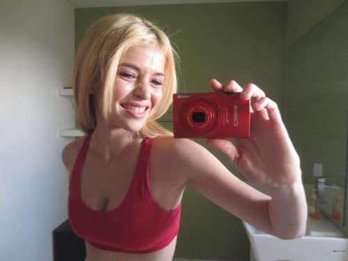 Provocative Erotic Selfies: Sensual and Explicit Photoshoot
