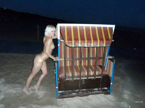 Private Nude Blonde Beach Photo: Explicit and Bold Display of Sensuality