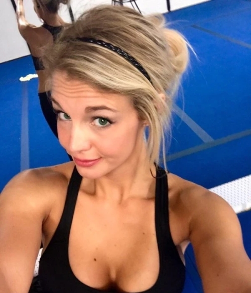 Only Blondes: 26 Explicit Photos of Stunning Blonde Women