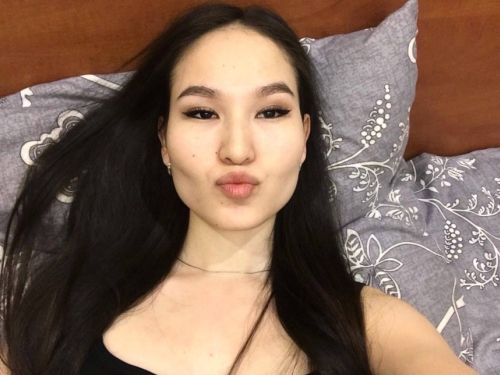 Stunning Beauty Loves Showing Off Naked Body and Holes