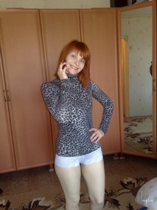 Fiery Redhead Reveals Close-Up Pussy - Explicit Russian Porn