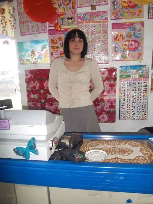 Saleswoman Deepthroats Security Guard in Storage Room
