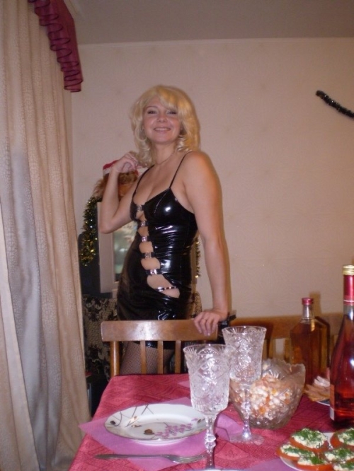 Insatiable Wife: Explicit Confessions of a Nymphomaniac