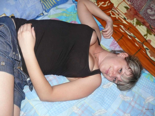 Voluptuous Busty Girl Gives Sloppy Blowjob