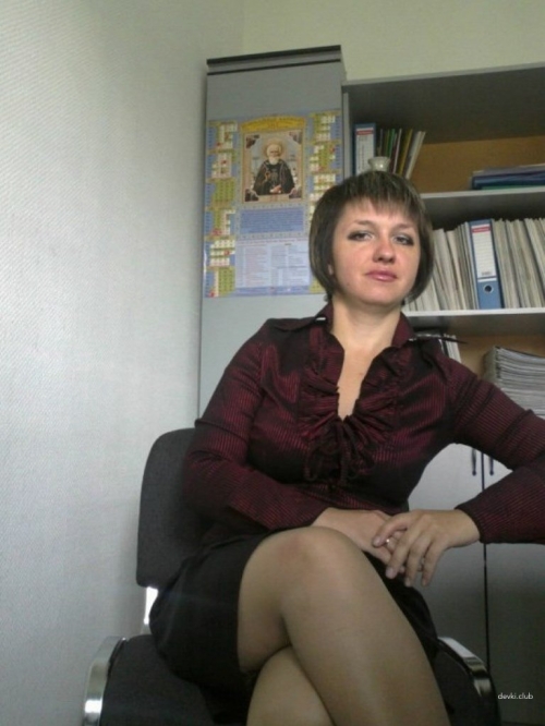 Office Slut Naked: Explicit XXX Photoshoot