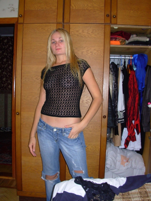 Sultry Blonde Babe's Intimate Home Photos: Explicit and Uncensored!