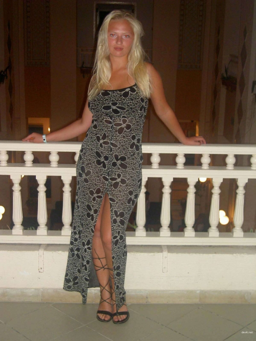 Seductive Nude Blonde Erotic Photos: Explicit Sensual Images