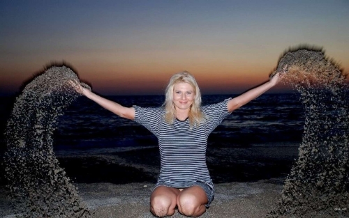 Seductive Blonde Bombshell Gets Naughty in Hot Porn Photo
