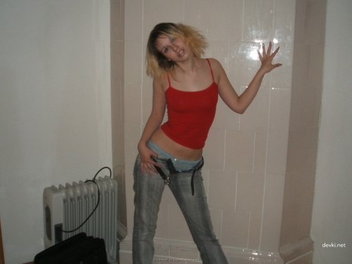 Hot Babe Engages in Hardcore Sex