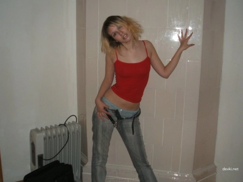 Hot Babe Engages in Hardcore Sex