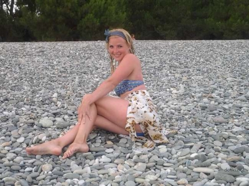 Seductive Wife Showing Off Her Gorgeous Body - Hot Russian Beauty