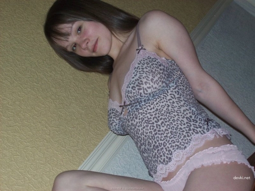 Skilled Slut Handles Cock: Hardcore Blowjob Action