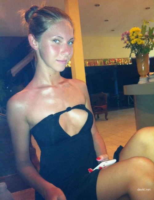 Sexy Private Photos of a Hot Model: Intimate and Revealing Shots