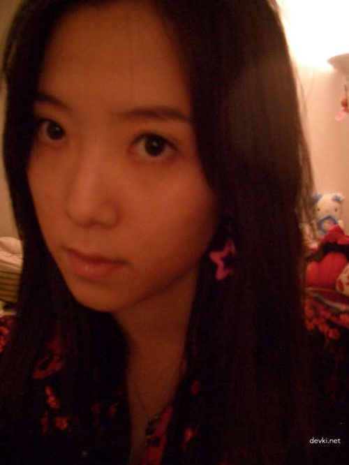 Naughty Asian Babe Nude - Hot and Uncensored XXX Photos
