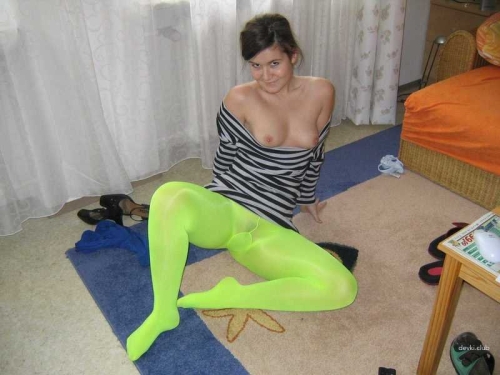 Explicit Blowjob: Woman Posing with Cock in Mouth