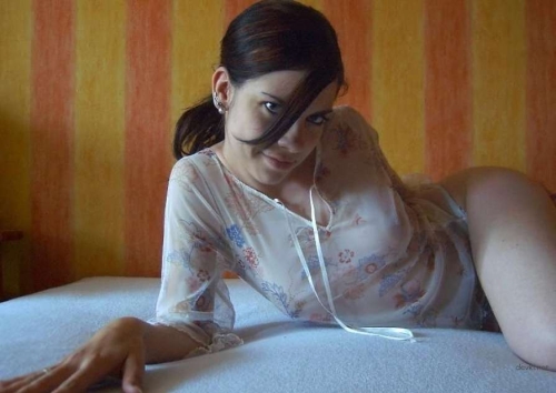 Explicit Private Photo of Sultry Girlfriend - Sensual Beauty Exposed