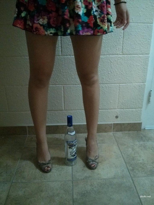 Girl rides bottle neck with pussy in explicit bottle insertion porn