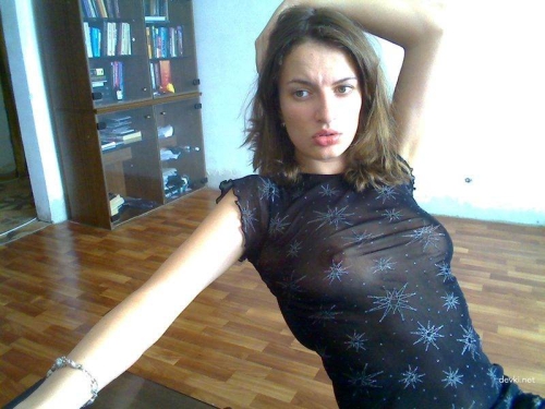 Private Jewish Erotic Photoshoot with Cute Babe: Explicit and Sensual Content