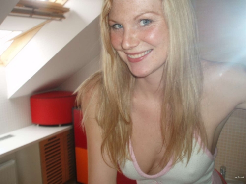 Fiery Redhead with Matching Bush: Explicit Russian Beauty