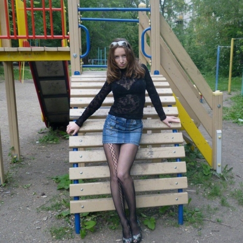 Russian Girl with Long Hair Erotic Photoshoot: Sultry and Sensual