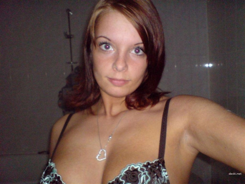 Amateur Close-Up Erotic Photography: Intimate Shots for Adult Viewers