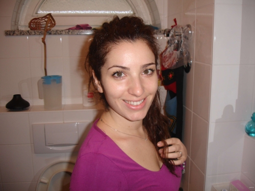Explicit Photos of Young Girl's Pussy - XXX Images for Adults Only