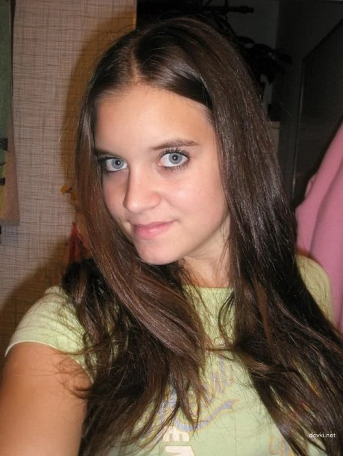 Explicit Graduation Photos: Hot Schoolgirl Porn Pics