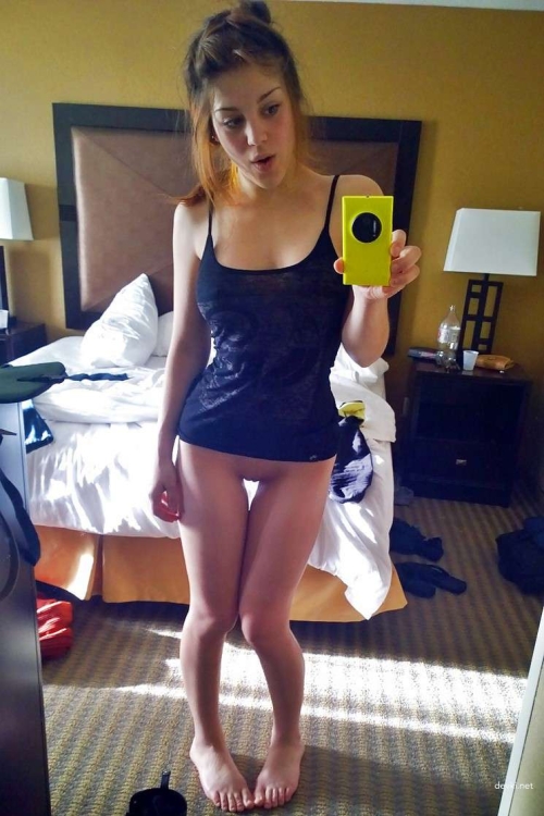 Explicit Naked Selfies of Young Sexy Girls - Hot and Uncensored Photos