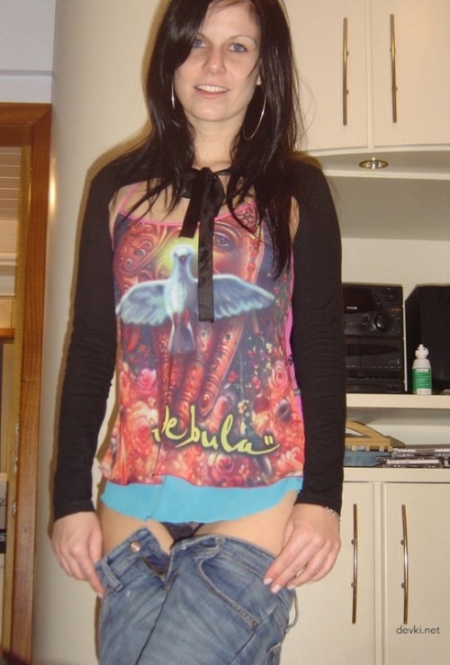Hooked Up with Hot Chick at the Club - Explicit Nighttime Encounter