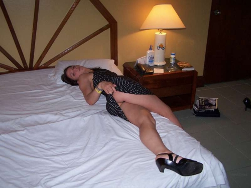 Naked Slut Craving Sex: Hardcore Porn Photo