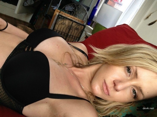 Sexy Blonde Babe Takes Erotic Selfies - Hot and Sultry Photoshoot
