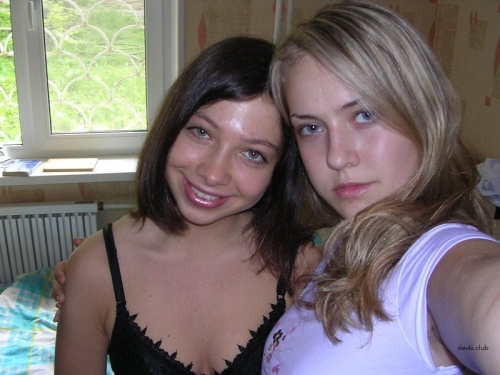 Intimate Home Photos of Girlfriends: Sultry and Uncensored