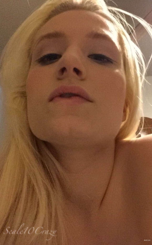 Amateur Blonde Porn Photos: Explicit XXX Pictures for Pleasure