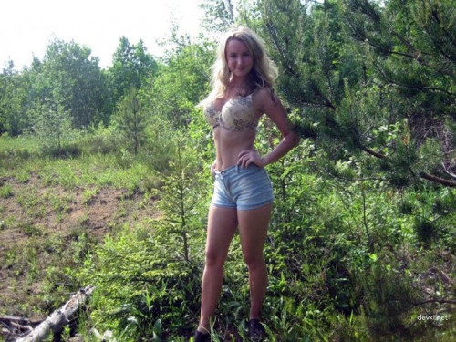 Big-Titted Babe Struts as a Model - Explicit Busty Chick