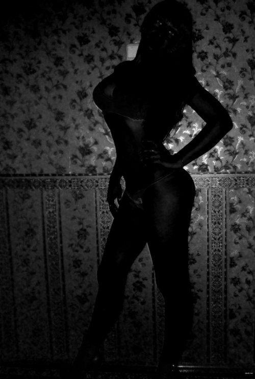 Check out my hot wife! Explicit photo showing off her curves and beauty