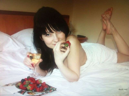 Seductive Woman with Cute Face in XXX Action