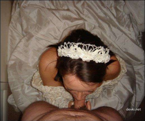 Bride Gives Blowjob: Explicit Wedding Day Oral Sex Scene!