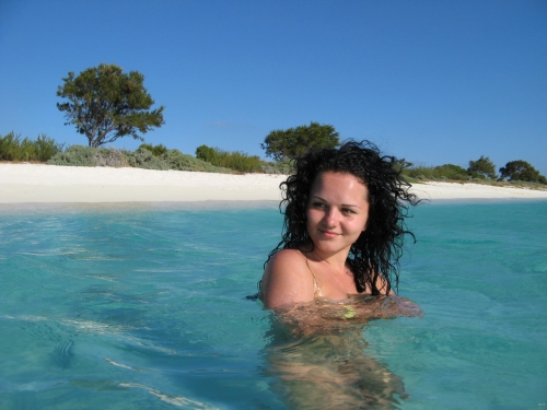 Girl Goes Wild at Resort: Hot Vacation Hookup and Steamy Sex!