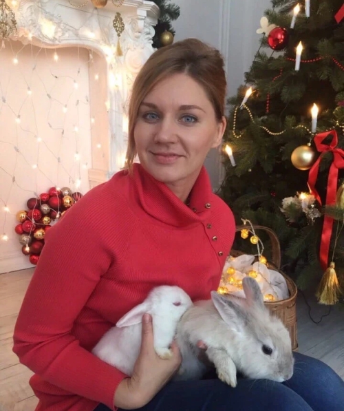 Violetta from Kirov Teases Cock with Tongue - Explicit Russian Porn