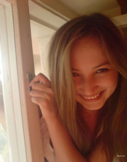 Amateur XXX Pics: Hot Homemade Photos of Naughty Couples
