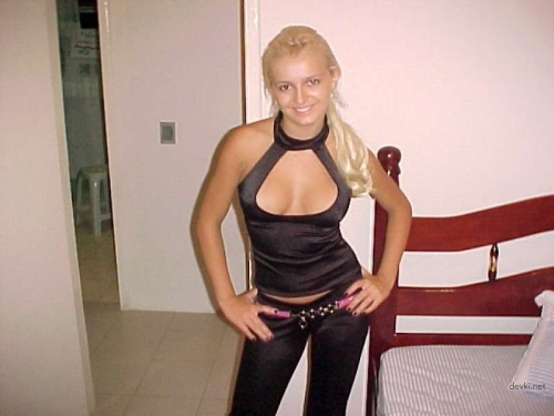 Sexy Athlete Erotica: Seductive Sportswoman in Revealing Outfit
