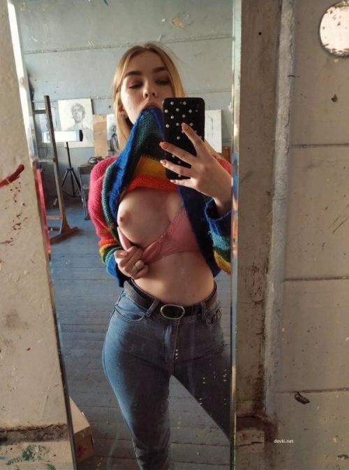 Sexy Girlfriend Spreading Pussy with Fingers - Hot Amateur Babe Masturbating