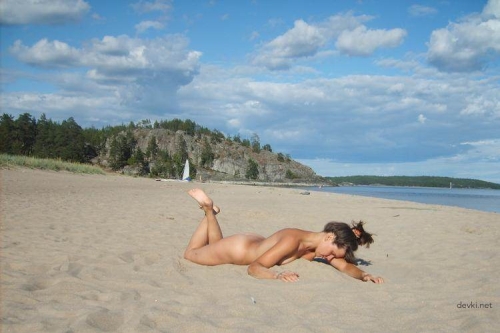 Wild Beach Party: Hot Fun in the Sun