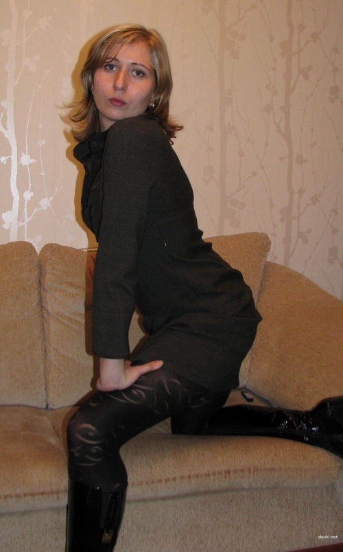 Extreme Solo Dildo Penetration: Woman Violates Herself with Massive Phallus
