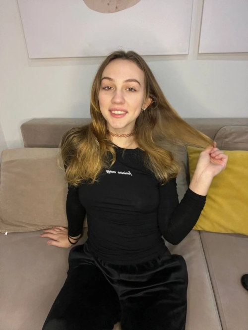 Skinny girl flaunts naked ass and pussy in explicit photo shoot