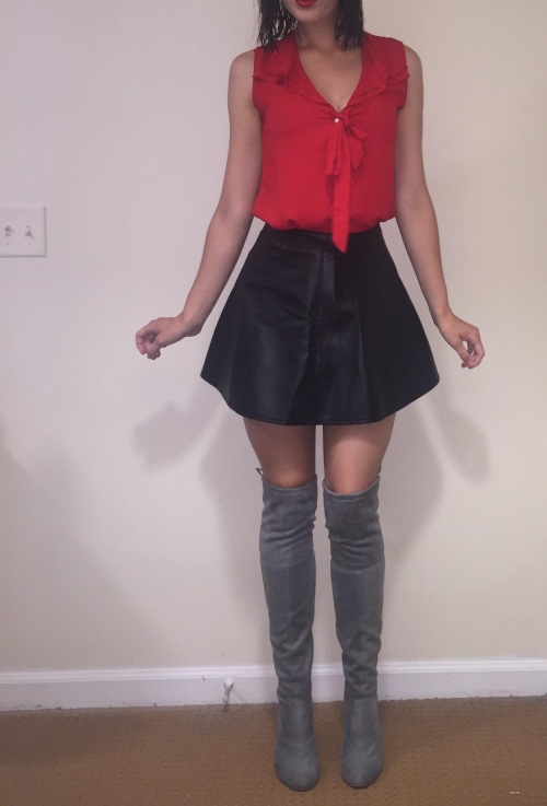 Girl Hides Her Panties: Explicit Upskirt Photo