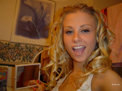 Private Porn of Lovely Beauty: Hot Amateur Babe in Hardcore Action