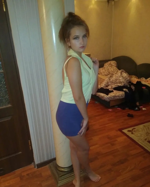 Perfect Tinka Wants Men to Rate Her Nude Body - Explicit Russian Beauty Exposed