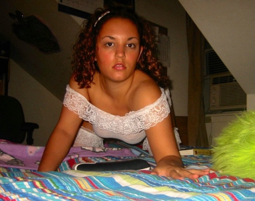 Hot babe gets pounded by her boyfriend in steamy sex session