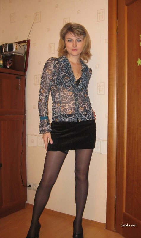Hot Wife Strips Down After Work - Explicit Russian Wife Undressing